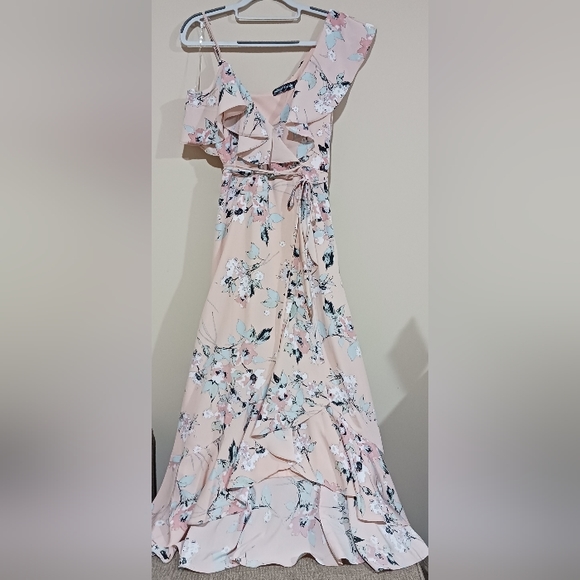 SOLD Flutter Shoulder Hi-Lo Maxi Dress - Picture 2 of 12